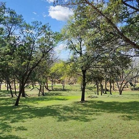 Fox Hollow - Tiny Home With Cypress Creek Access, Park Like Setting Wimberley Zewnętrze zdjęcie