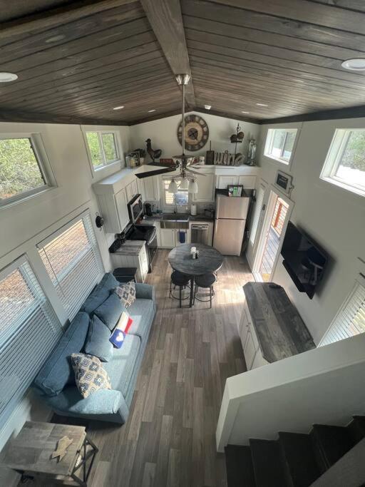 Fox Hollow - Tiny Home With Cypress Creek Access, Park Like Setting Wimberley Zewnętrze zdjęcie